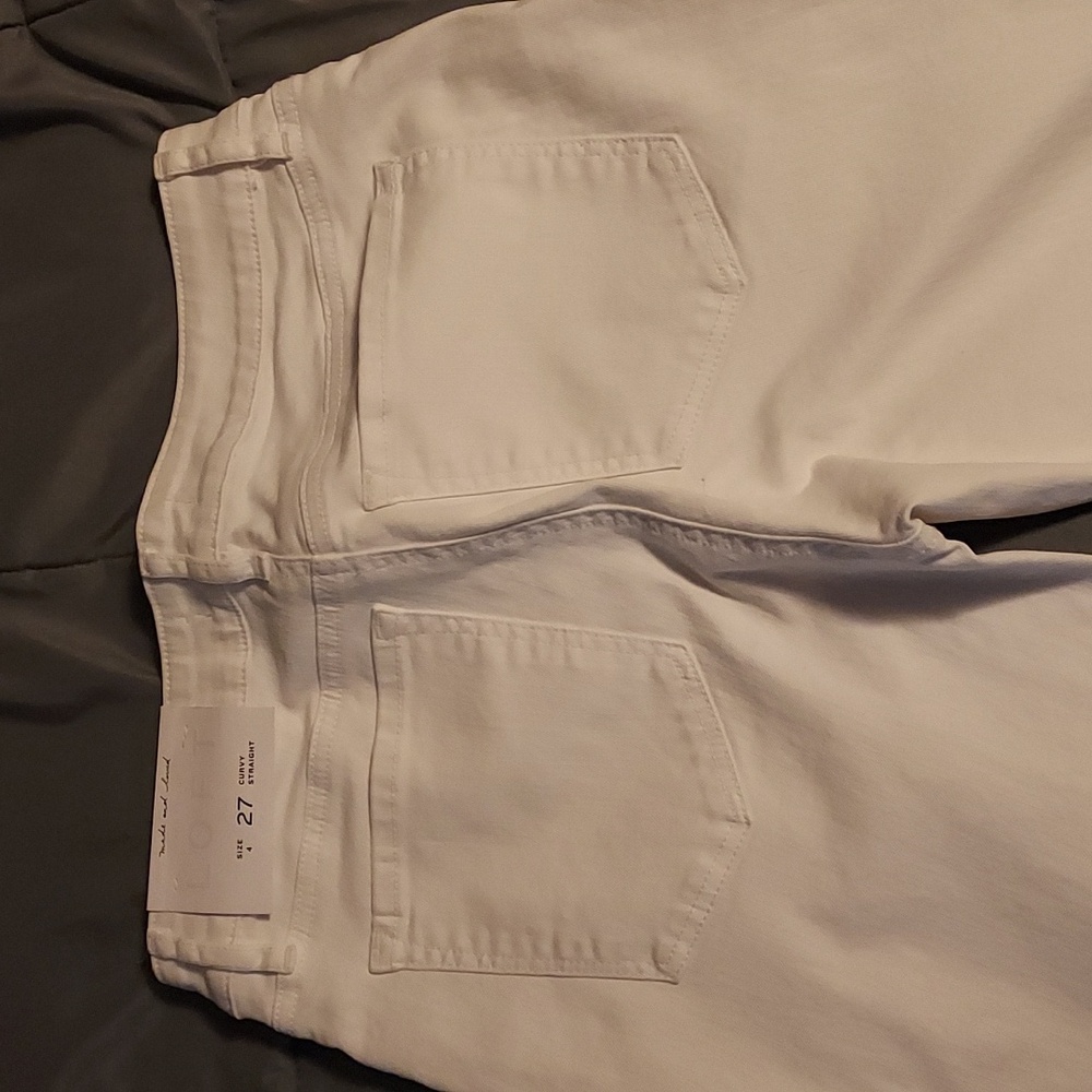 LOFT Off-White Curvy Straight Jeans
